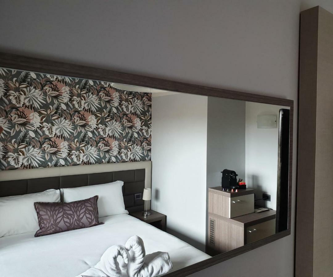 G&G Firenze Suites B&B מראה חיצוני תמונה