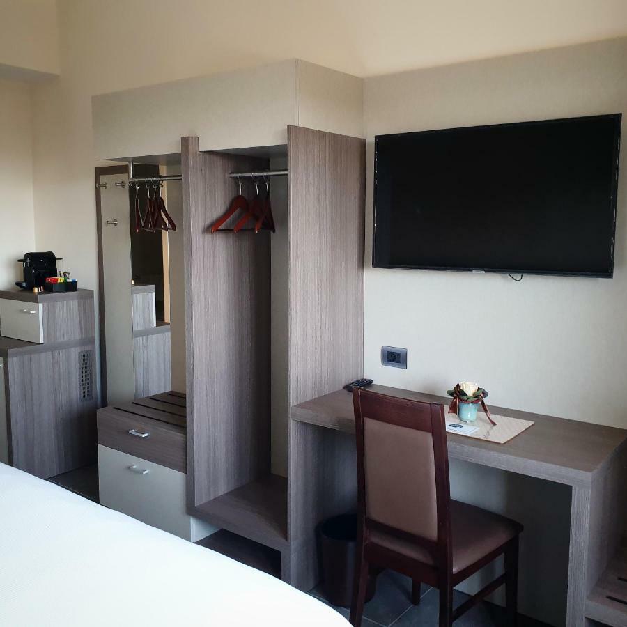 G&G Firenze Suites B&B מראה חיצוני תמונה